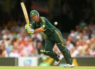 SYDNEY, AUSTRALIA - JANUARY 24: Ricky Ponting of Australia plays an on side shot during the second One Day International match between Australia and Pakistan at the Sydney Cricket Ground on January 24, 2010 in Sydney, Australia. (Photo by Matt King/Getty Images)